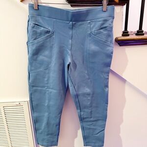 Betabrand 7 Pocket Blue Cropped Skinny Yoga-Work Pants
